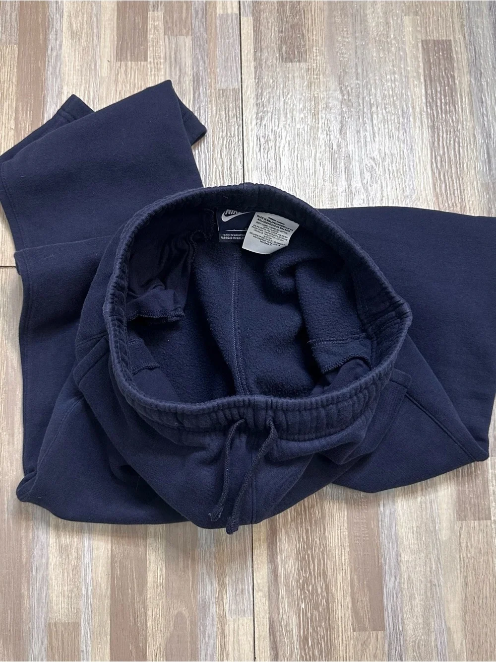Nike Kids Navy Blue Sweatpants with White Embroidered Logo Youth Large